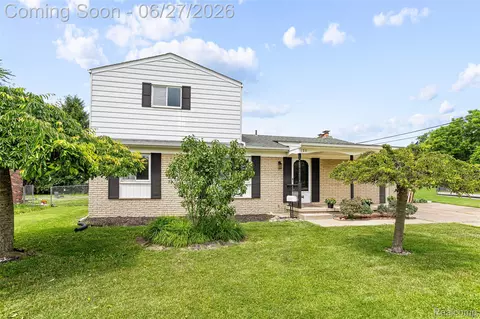 120 S Marie St, Westland, MI 48186