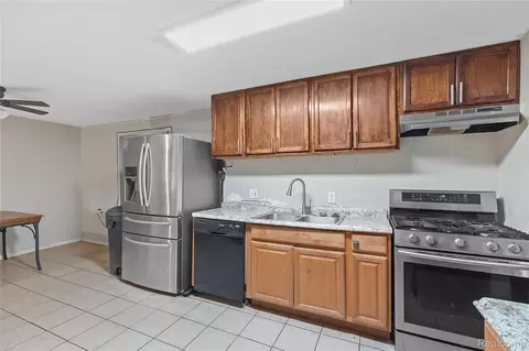 9274 Chamberlain St, Romulus, MI 48174 photo 3
