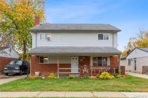 9274 Chamberlain St, Romulus, MI 48174 photo 2
