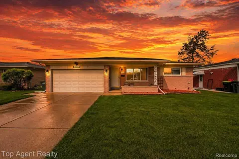 33437 Somerset Dr, Sterling Heights, MI 48312