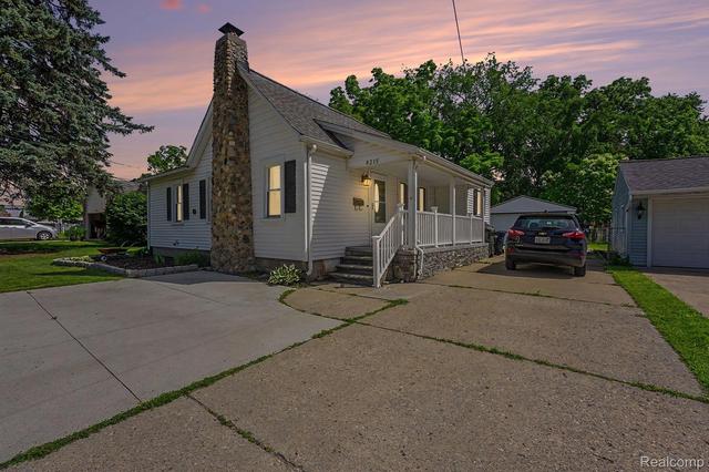 8215 Clinton River Rd, Sterling Heights, MI 48314