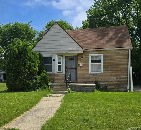 8210 Warwick St, Detroit, MI 48228