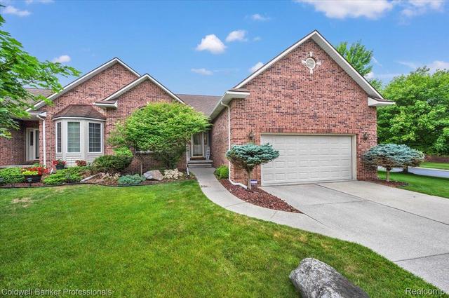 1518 Wildwood Ct, Flint, MI 48532