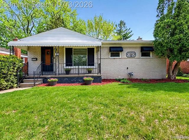 21724 Audrey Ave, Warren, MI 48091