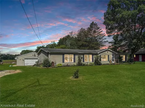 7760 Bell Rd, Birch Run, MI 48415