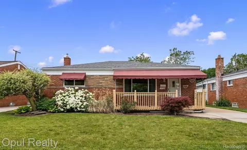 7799 Gary Ave, Westland, MI 48185