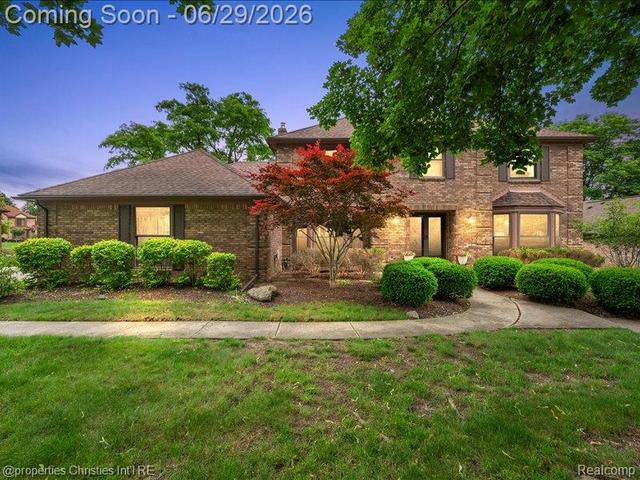 38696 Wakefield Ct, Northville, MI 48167
