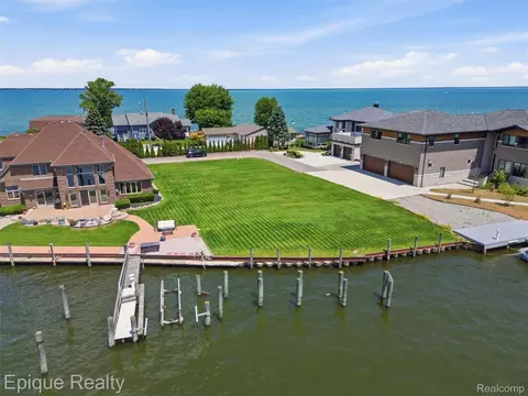 33126 N River Rd, Harrison, MI 48045