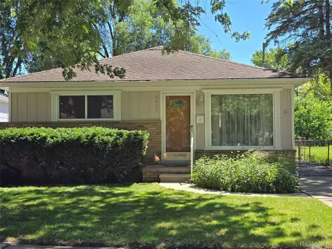 4663 Ziegler St, Dearborn Heights, MI 48125