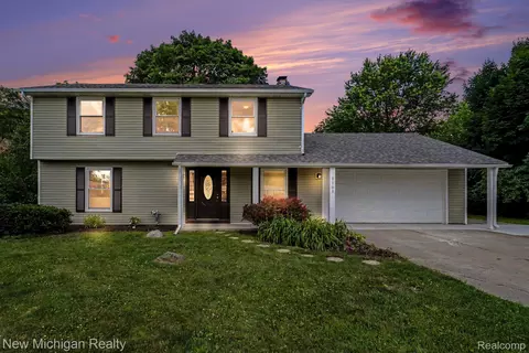 1105 Woodnoll Dr, Mundy, MI 48507
