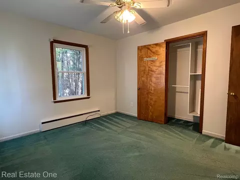 Bedroom - 50590 Card Rd, Macomb, MI 48044 photo 3 of 5