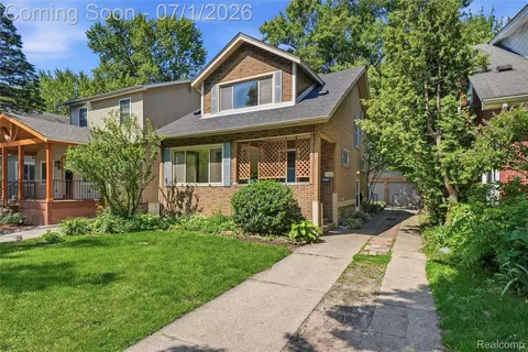 715 Laprairie St, Ferndale, MI 48220