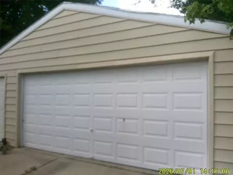Exterior - 3490 Beveridge Rd, Flint, MI 48532 photo 1 of 3