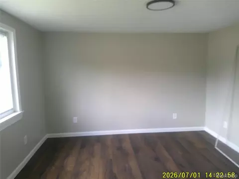 Living - 3490 Beveridge Rd, Flint, MI 48532 photo 4 of 4