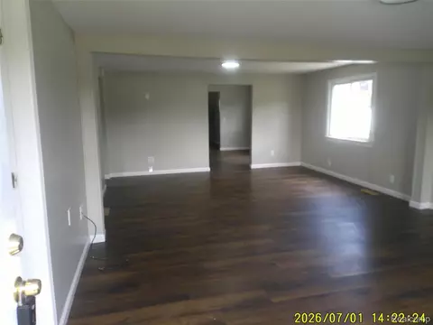 Living - 3490 Beveridge Rd, Flint, MI 48532 photo 1 of 4