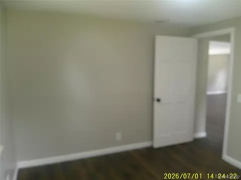 Bedroom - 3490 Beveridge Rd, Flint, MI 48532 photo 4 of 4