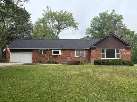 24567 Westmoreland Dr, Farmington, MI 48336