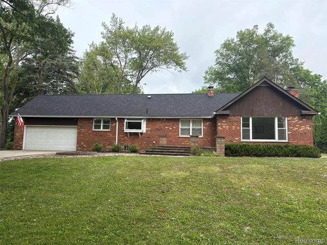 24567 Westmoreland Dr, Farmington, MI 48336