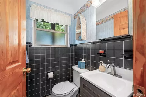 Bath - 7214 Cardinal St, Clay, MI 48001 photo 6 of 6