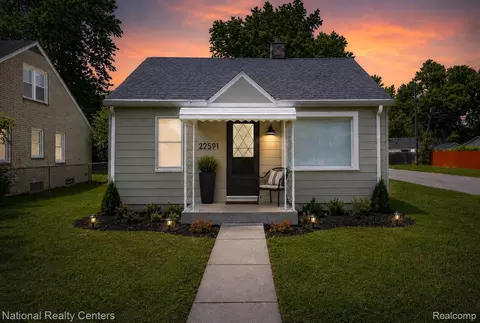 22591 Tulane Ave, Farmington Hills, MI 48336