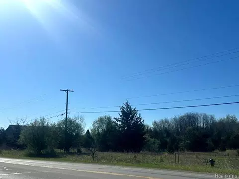 000 M-36 Rd, Hamburg, MI 48169
