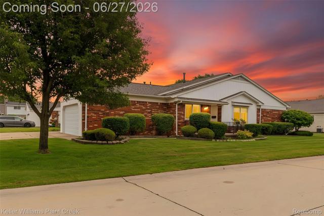 31980 Mark Adam Lange #12, Warren, MI 48093