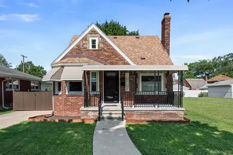 2100 21st St, Wyandotte, MI 48192