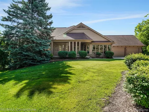 13780 Eaton Dr, Plymouth, MI 48170