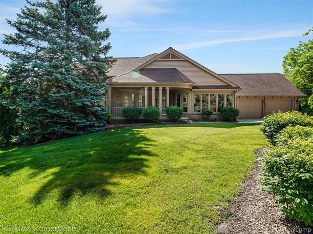 13780 Eaton Dr, Plymouth, MI 48170