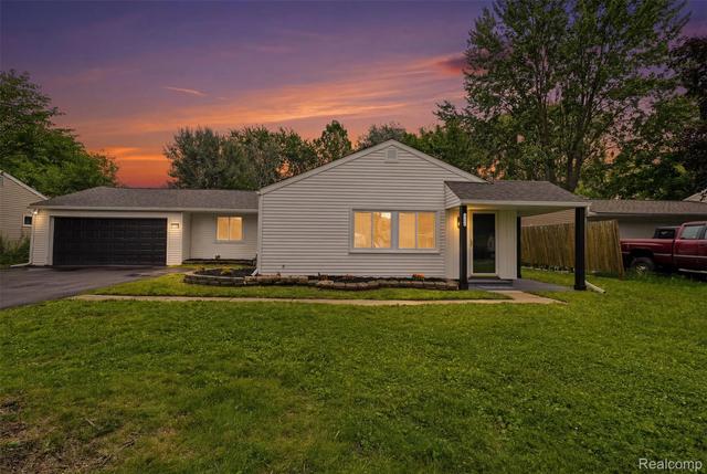 37176 Garvin St, Clinton Township, MI 48036