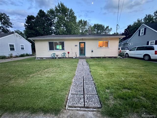 4597 Holt Rd, Delhi, MI 48842