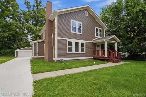 19320 Gaylord, Redford, MI 48240