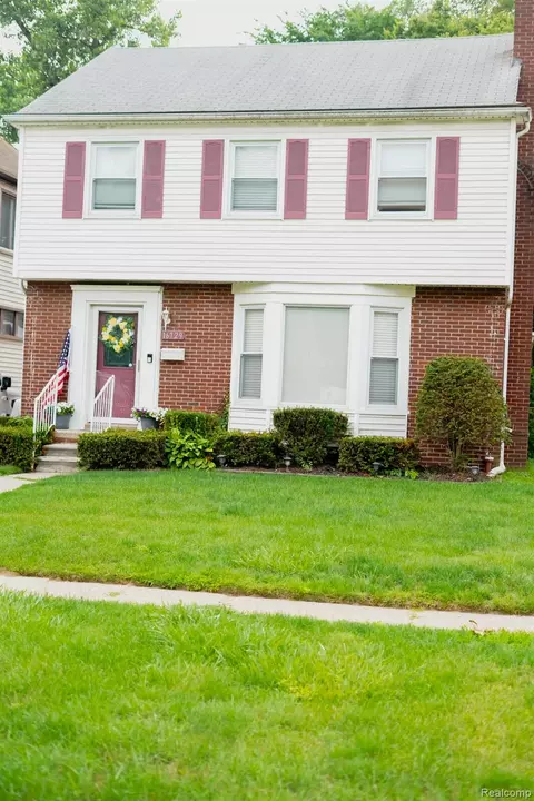 16729 Glastonbury Rd, Detroit, MI 48219