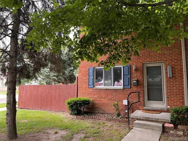 25709 Salem #74, Roseville, MI 48066