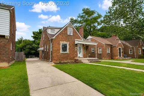 10883 Balfour Rd, Detroit, MI 48224
