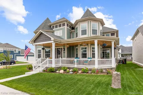 19376 Ryan Dr, Macomb, MI 48042