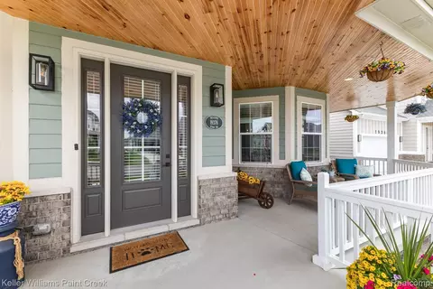 Exterior - 19376 Ryan Dr, Macomb, MI 48042 photo 3 of 7