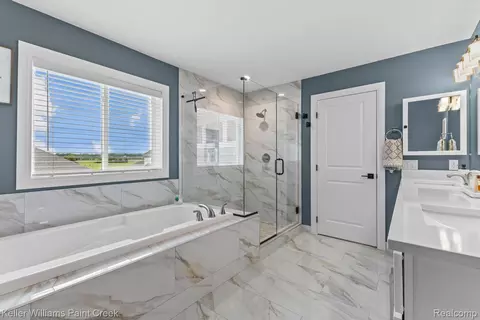 Bath - 19376 Ryan Dr, Macomb, MI 48042 photo 3 of 6