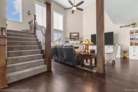 Entry Way - 19376 Ryan Dr, Macomb, MI 48042 photo 3 of 6