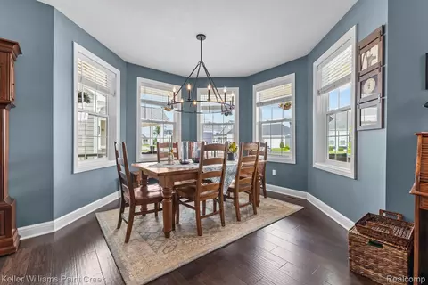 Dining - 19376 Ryan Dr, Macomb, MI 48042 photo 4 of 4