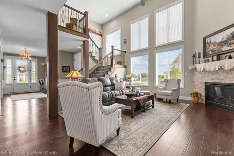 Living - 19376 Ryan Dr, Macomb, MI 48042 photo 2 of 3