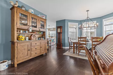 Dining - 19376 Ryan Dr, Macomb, MI 48042 photo 3 of 4