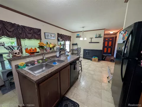 Entry Way - 29319 Maple, Flat Rock, MI 48134 photo 1 of 1