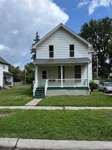1013 Wall St, Port Huron, MI 48060