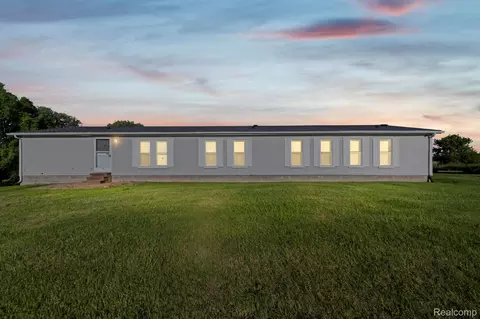865 Brown City Rd, Imlay, MI 48444