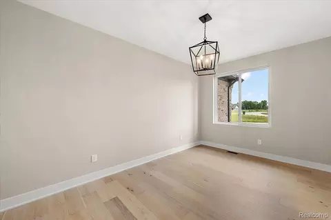 24318 Tullymore Dr, Macomb, MI 48042 photo 19