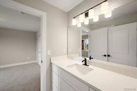 24318 Tullymore Dr, Macomb, MI 48042 photo 53