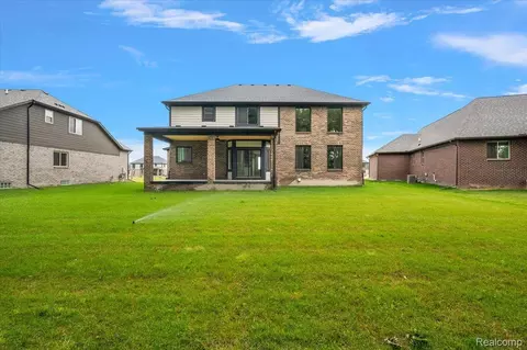 24318 Tullymore Dr, Macomb, MI 48042 photo 13