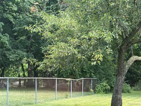 Other - 718 River St, Owosso, MI 48867 photo 5 of 13