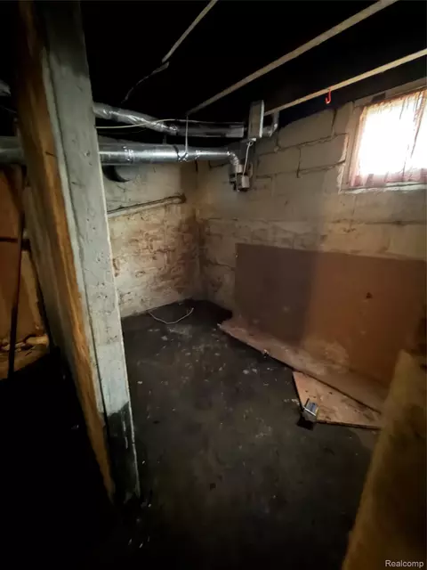 Other - 718 River St, Owosso, MI 48867 photo 9 of 13